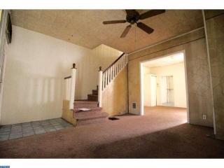 2070 Venango St, Philadelphia, PA 19140-3935