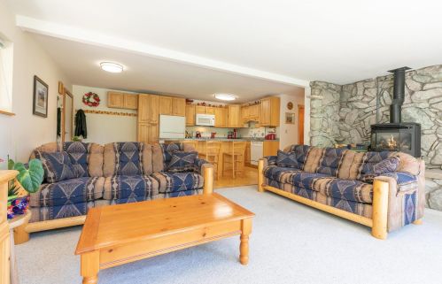 14263 Wolfgang Rd, Truckee CA  96161-6912 exterior