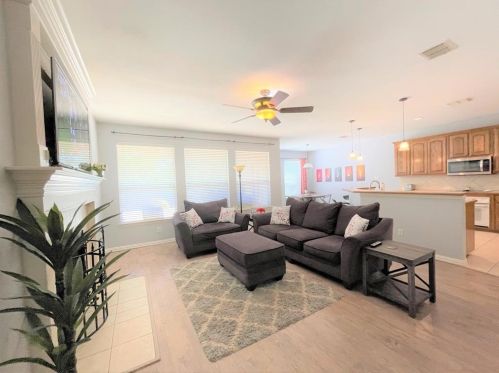 1121 Mason St, Argyle TX  76226-6619 exterior