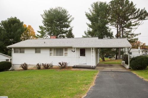 2522 Sharlaine Dr, Staunton, VA 24401-1778