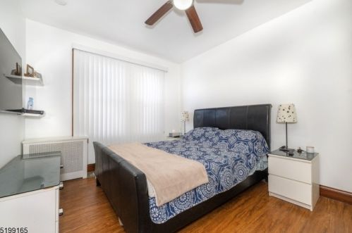 215 Totowa Rd, Paterson NJ 07512-2071 exterior