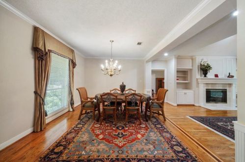 28 Wedgewood Blvd, Conroe TX  77304-1349 exterior