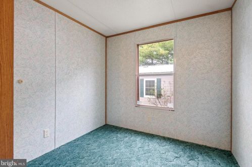 207 Sunningdale Ct, Lancaster PA  17603-2185 exterior