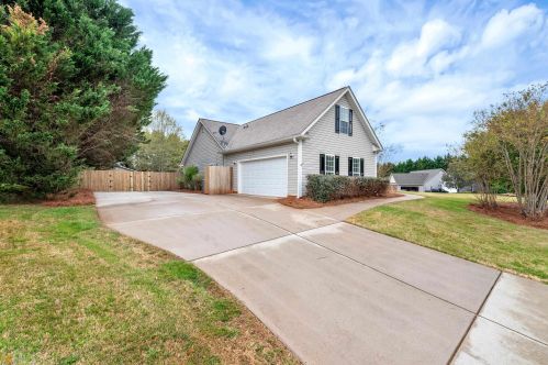 20 Gower Ct, Jefferson, GA 30549-7107