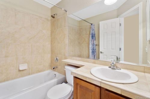 22237 Hinsdale Ave, Denver CO  80016-6010 exterior