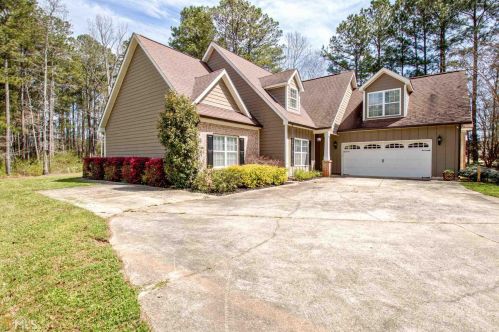 110 Hannah Rd, Newnan, GA 30263-5121