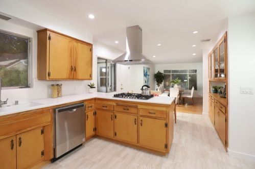 1622 Virginia Ave, Glendale CA  91202-1246 exterior