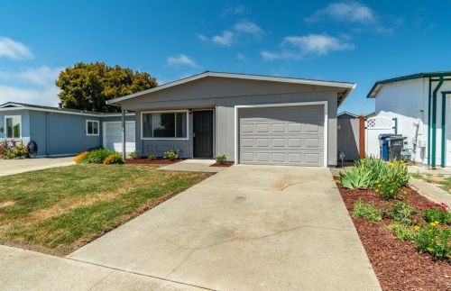 573 Cedar Dr, Watsonville, CA 95076-3535