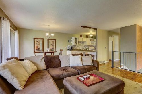 1681 Hickory Hill Dr, Saint Paul MN  55122-2527 exterior