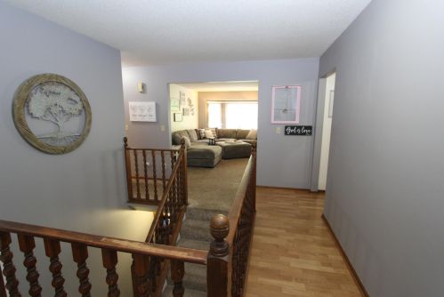 110 1st St, Otsego, MN 55376-9575