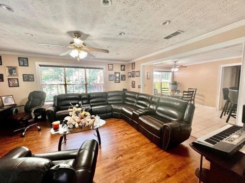 5909 Valley Green Rd, Lithonia, GA 30058-3166