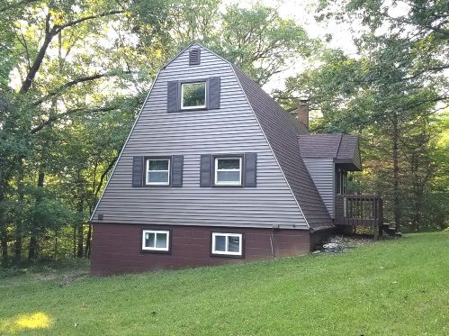 727 Brookside Dr, Varna, IL 61375-9541