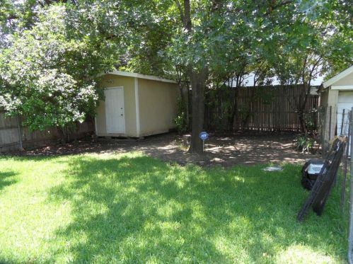 705 Cristler Ave, Dallas TX  75223-1348 exterior