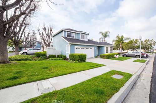 16600 Pear Blossom Ct, Whittier, CA 90603-3256