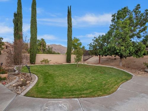 5932 Speyside Rd, Riverside CA  92507-8475 exterior