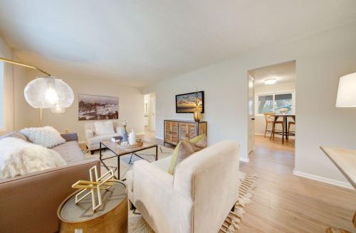 387 Iona Ln, Saint Paul MN  55113-2325 exterior