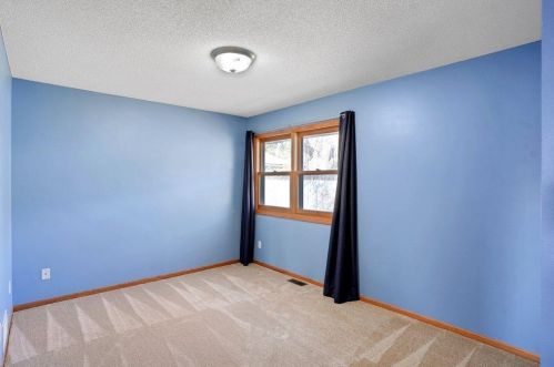 506 2nd Ave, Saint Paul MN  55112-6824 exterior