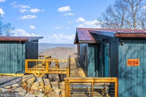 1034 Toms Knob Approach, Lost City WV 26810-8428 exterior