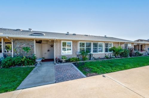 1150 Northwood Rd, Seal Beach, CA 90740-7104