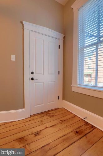 26 Vine St, Lancaster PA  17603-5259 exterior