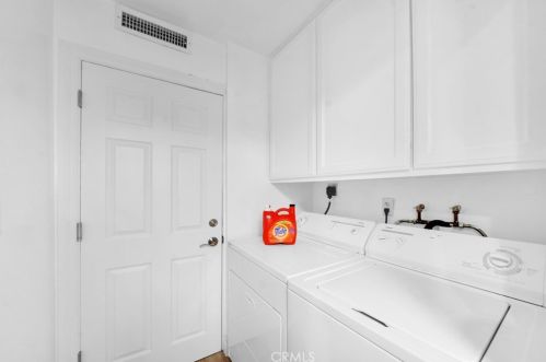 8696 La Playa Cir, Santa Ana CA 92708-5010 exterior