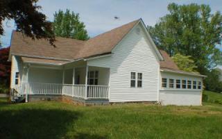 1868 Streak Hill Rd, Hiawassee, GA 30546-4571