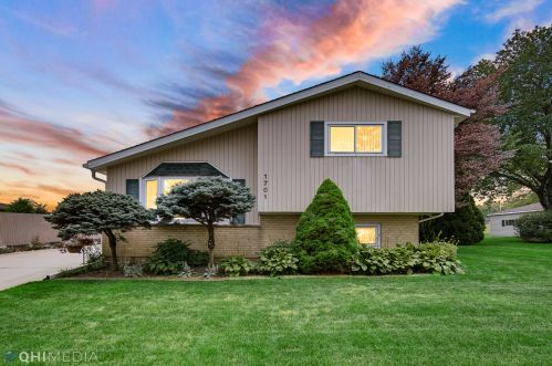 1701 Byron Ave, Addison, IL 60101-1853