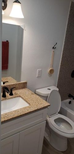 5047 Wood Loop, Conroe TX  77306-5883 exterior