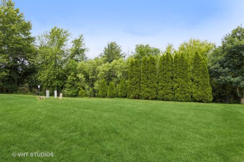 519 Fessler Ave, Naperville IL  60565-1215 exterior