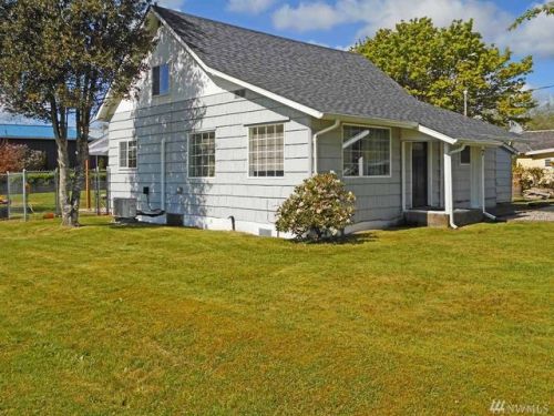 7 Hazel St, Chinook, WA 98614-1313