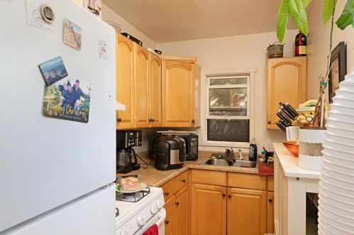 810 Canon Perdido St, Santa Barbara, CA 93103-3022