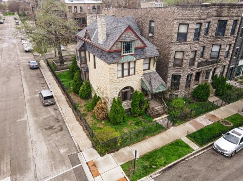 4358 Berkeley Ave, Chicago, IL 60653-3602