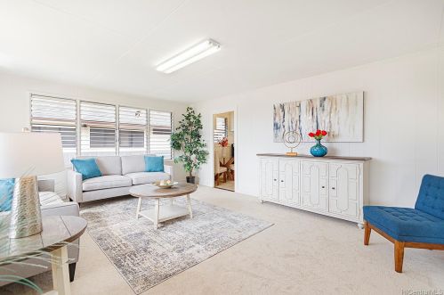 3418 Maluhia St, Honolulu, HI 96816-2736