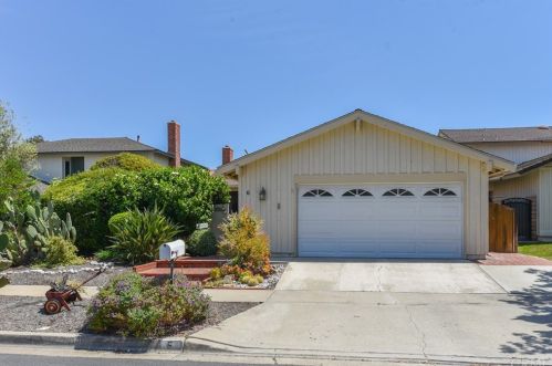 6 Hopkins St, Irvine, CA 92612-2125