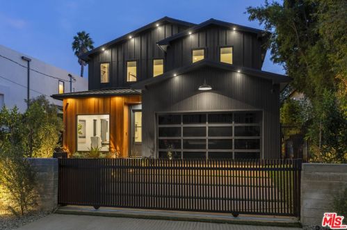 15754 Morrison St, Van Nuys CA  91436-1544 exterior