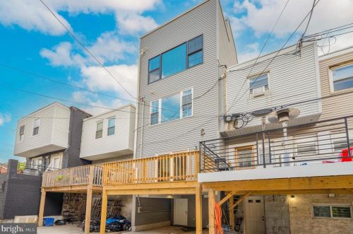 1543 31st St, Philadelphia PA  19121-0035 exterior