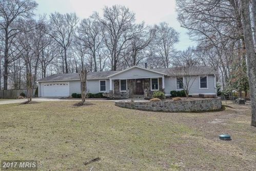 5917 Oak Grove St, Lorton, VA 22079-4116
