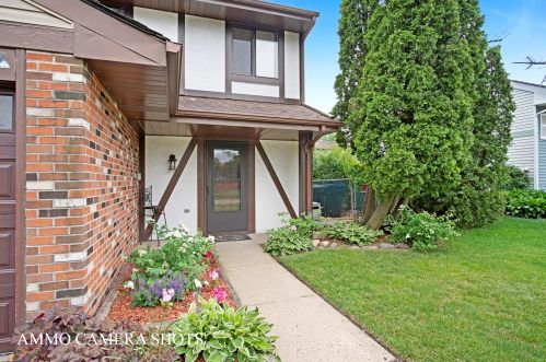 1703 De Forest Ln, Hanover Park, IL 60133-5903