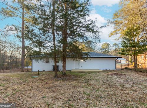 5864 Ronnie Dr, Rex GA 30273-1059 exterior