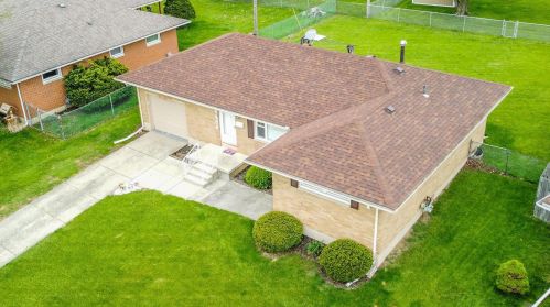 4466 Phoenix Dr, Springfield OH  45503-6326 exterior