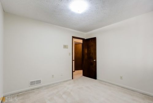2385 Shadowood Dr, Conyers GA  30094-6143 exterior