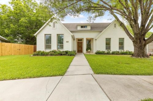 5860 Trigg Dr, Fort Worth, TX 76114-4142