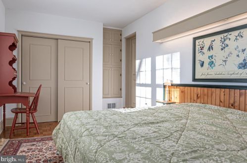 456 Gladstone Ave, Tavistock NJ 08033-4005 exterior