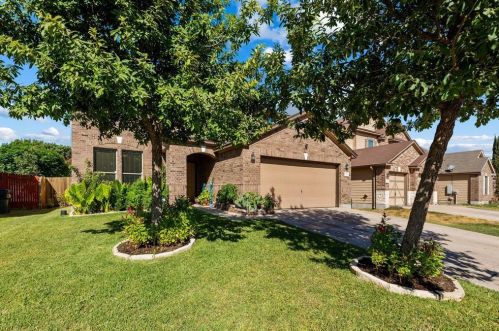 2230 Howry Dr, Georgetown, TX 78626-8138