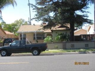 12343 Rives Ave, Downey, CA 90242-3425
