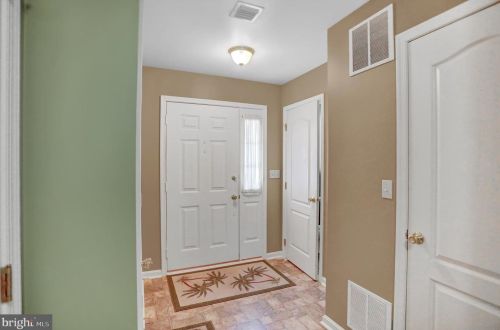 117 Hiddenwood Dr, Harrisburg, PA 17110-3915