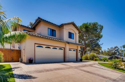 11449 Via Promesa, San Diego, CA 92124-2327