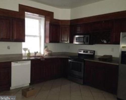 1127 13th St, Philadelphia, PA 19147-4534