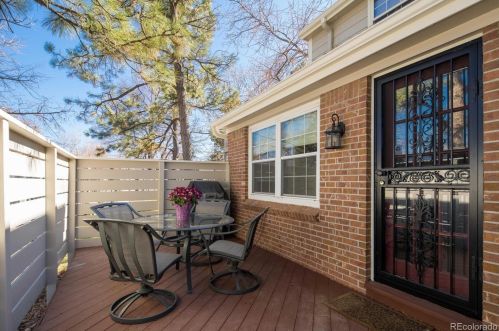 7162 Poplar St, Englewood CO  80112-1636 exterior