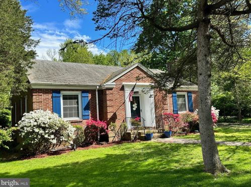 7 Wilburtha Rd, Trenton, NJ 08628-2615